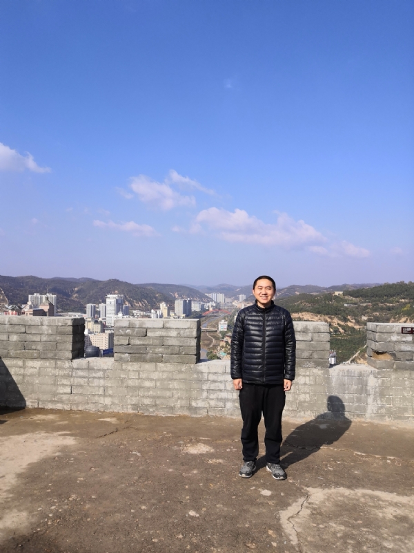 人间不值得的第一张照片--陕西蓝颜知己交友网