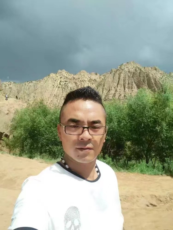 无情的沙尘暴的第一张照片--陕西蓝颜知己交友网